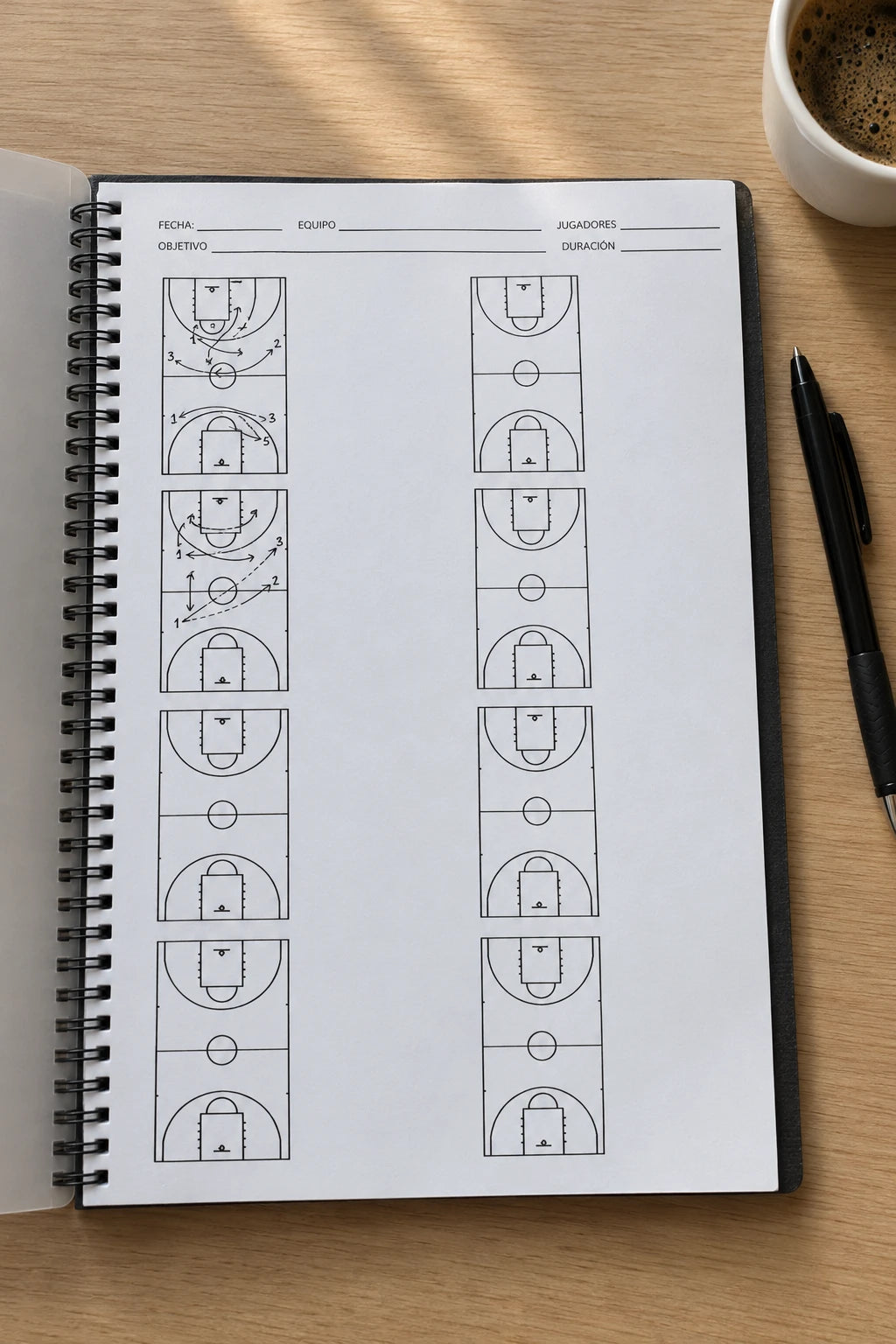 Libreta Jugadas A4 con jugadas dibujadas paso a paso